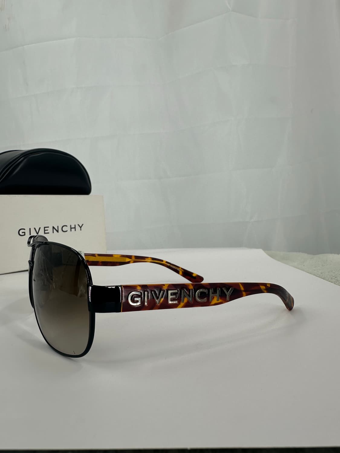 [새상품 무료배송] 정품 지방시 Made in Italy 선글라스 상품이미지8