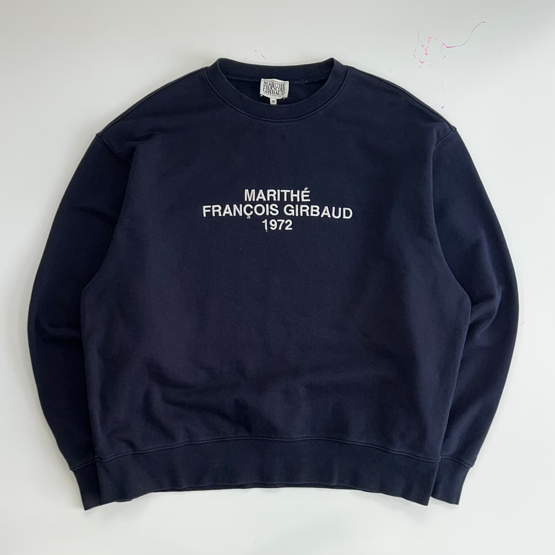 마리떼 프랑소와 저버 레터링 네이비 맨투맨 상품이미지3