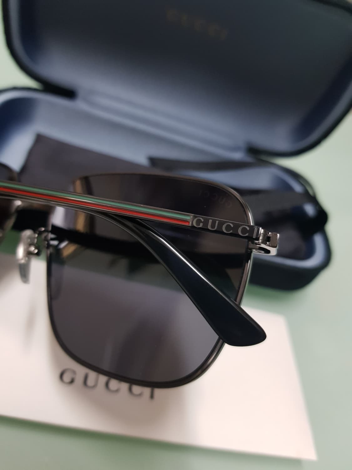 구찌 오버핏레드그린 레터링선글라스(새상품 정품풀구성) 상품이미지3