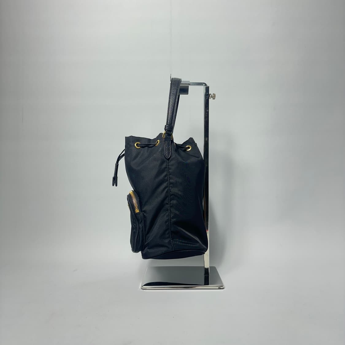 [S급] 프라다 삼각로고 리나일론 금장 버킷백 상품이미지5