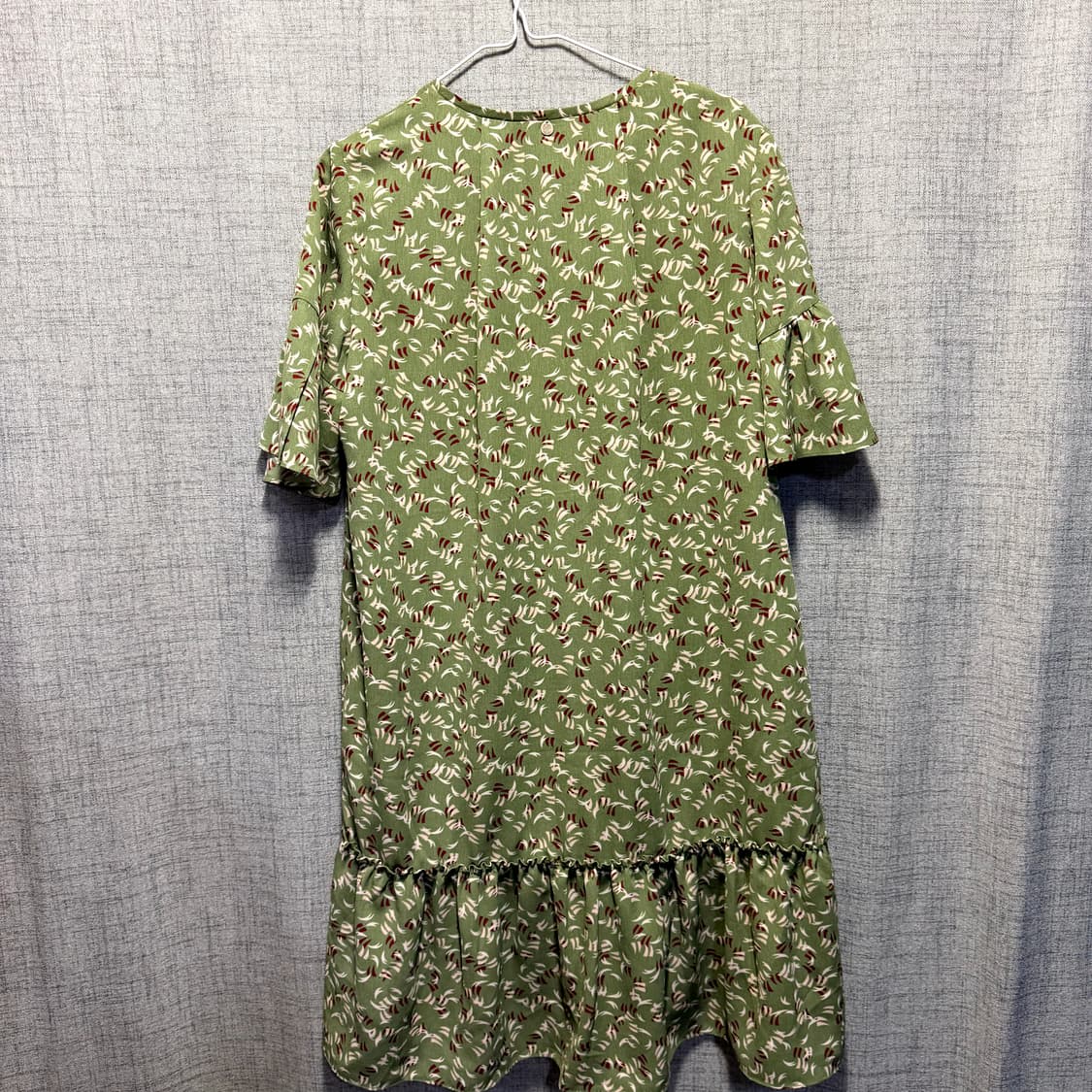써스데이아일랜드 그린 플라워 반팔 롱 원피스  상품이미지2