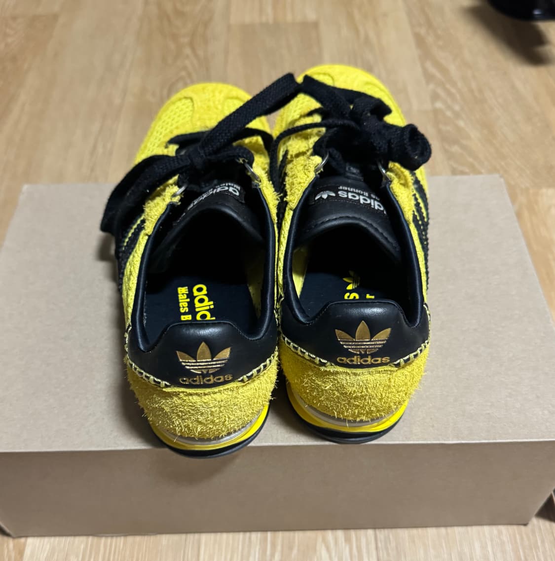 아디다스 웨일스보너 SL 76 옐로우 코어 블랙 상품이미지3