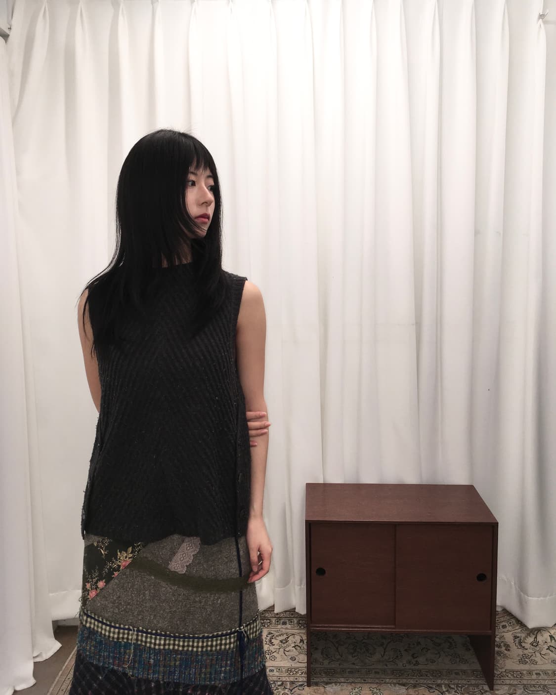 그레이 니트 슬리브리스 상품이미지2