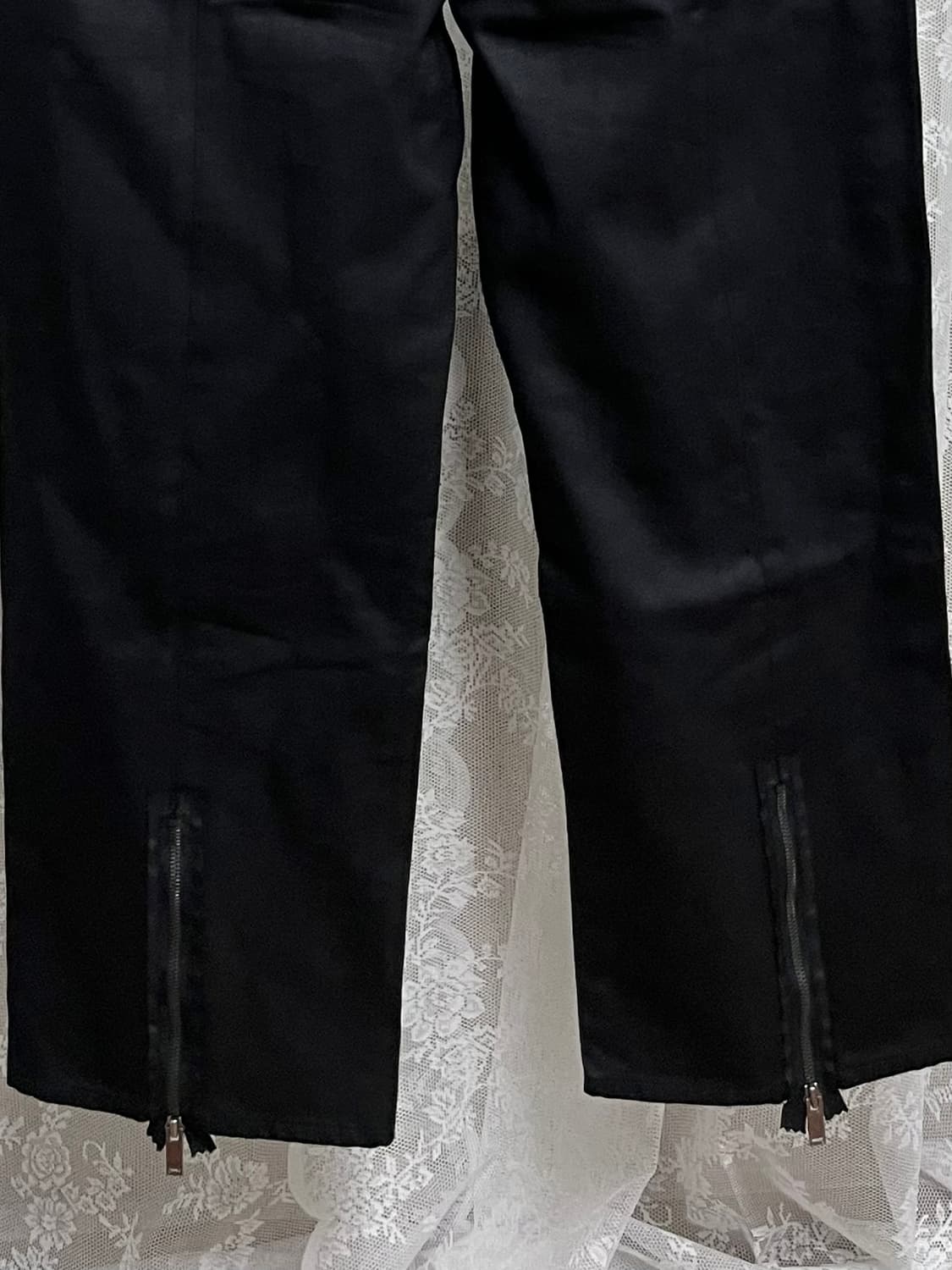 48) 메종미네드 백 지퍼 데님 트라우저 블랙 상품이미지3