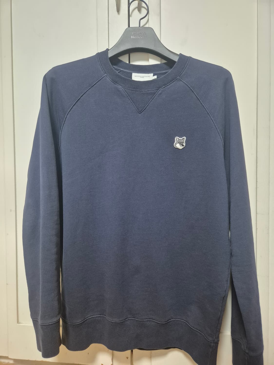 메종키츠네 네이비 맨투맨 상품이미지1