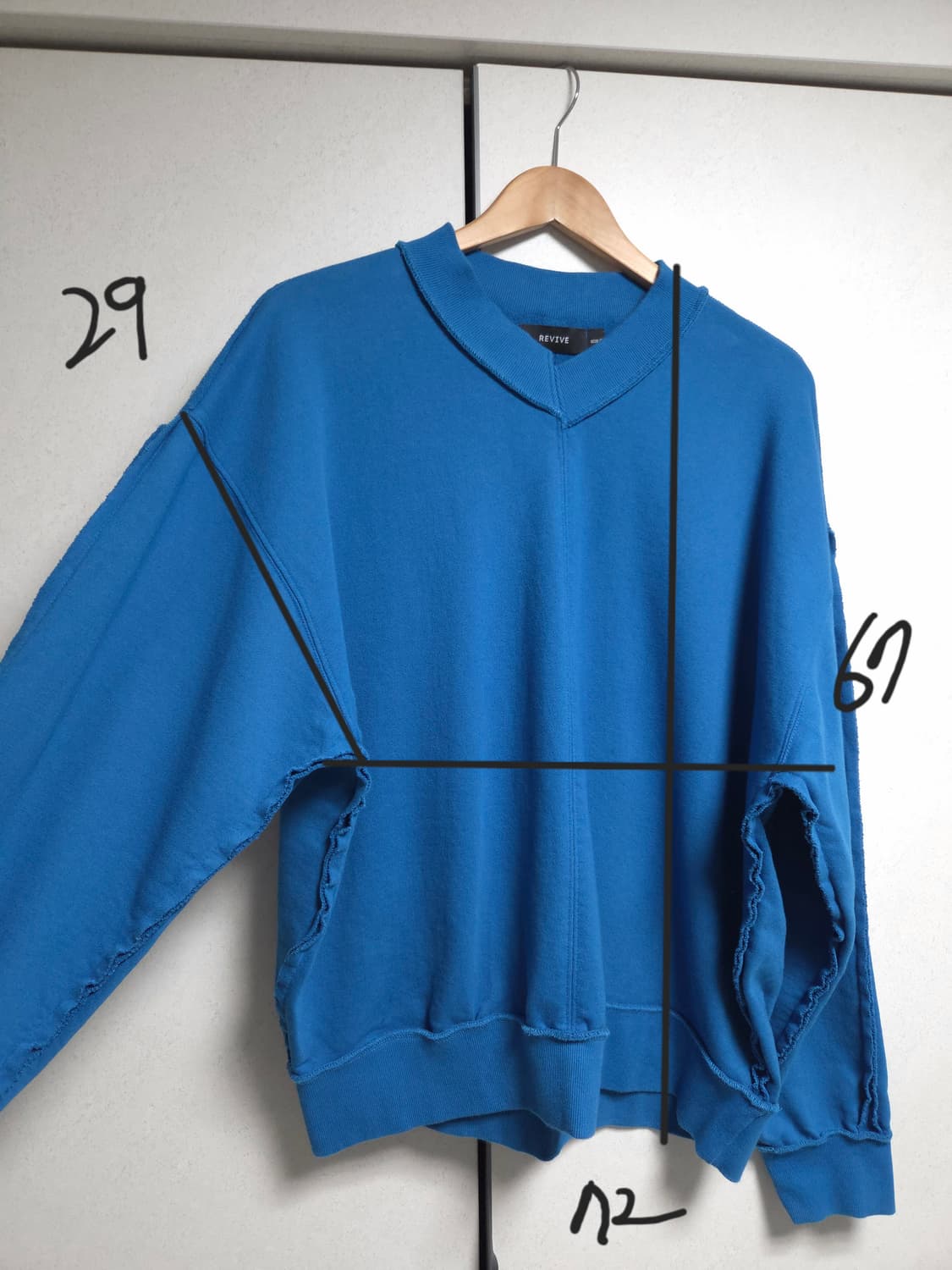 리바이브 revive 코발트블루 맨투맨 상품이미지4