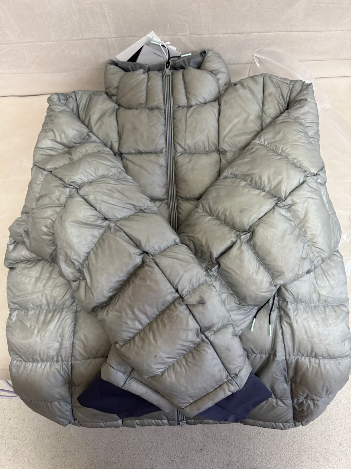999휴머니티 푸퍼 패딩 라이트그레이 3싸 새상품 상품이미지4