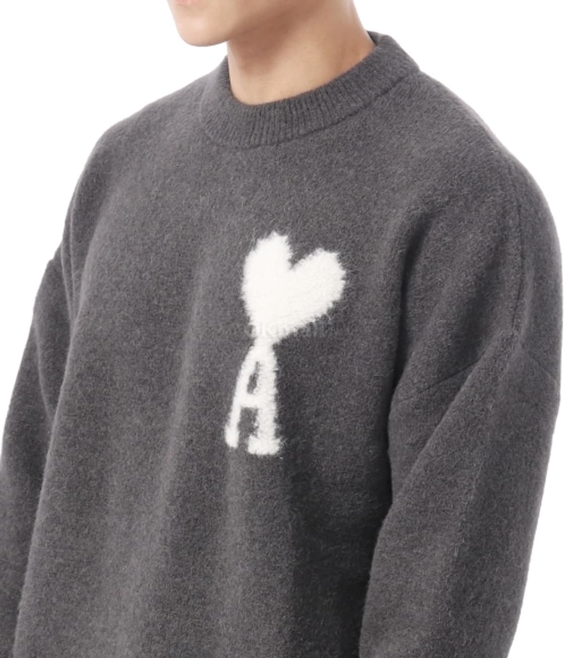 아미 알파카 크루넥 스웨터 인타르시아 니트
그레이 XL 상품이미지8