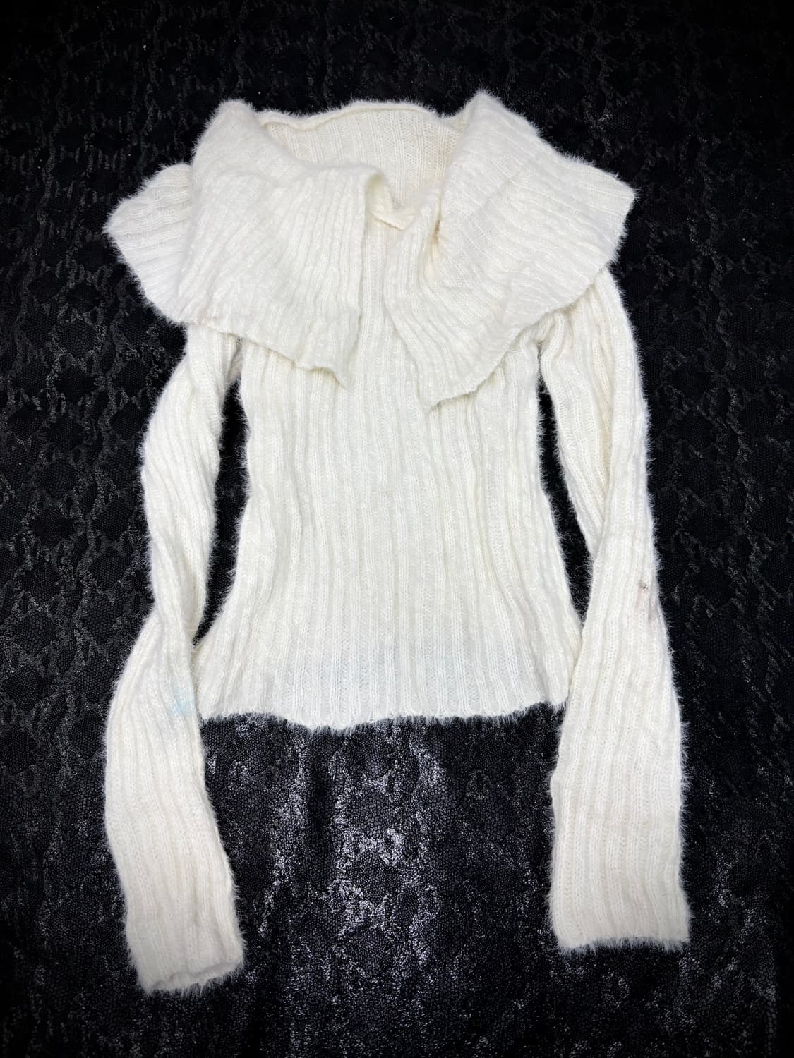 “Vintage” 00‘s Off Shoulder White Knit S 상품이미지1