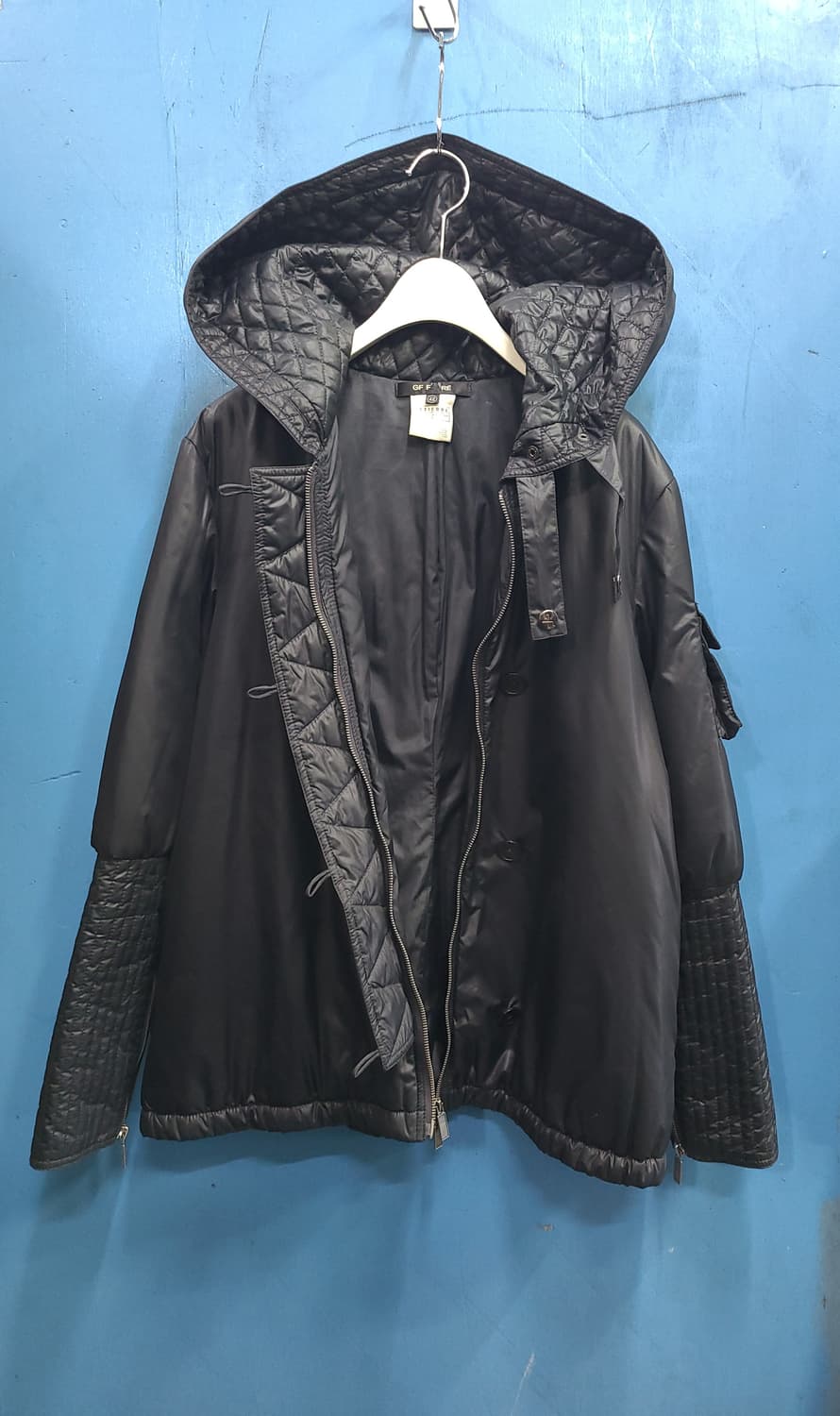 희귀 이태리명품 잔프랑코페레 후드패딩 상품이미지4