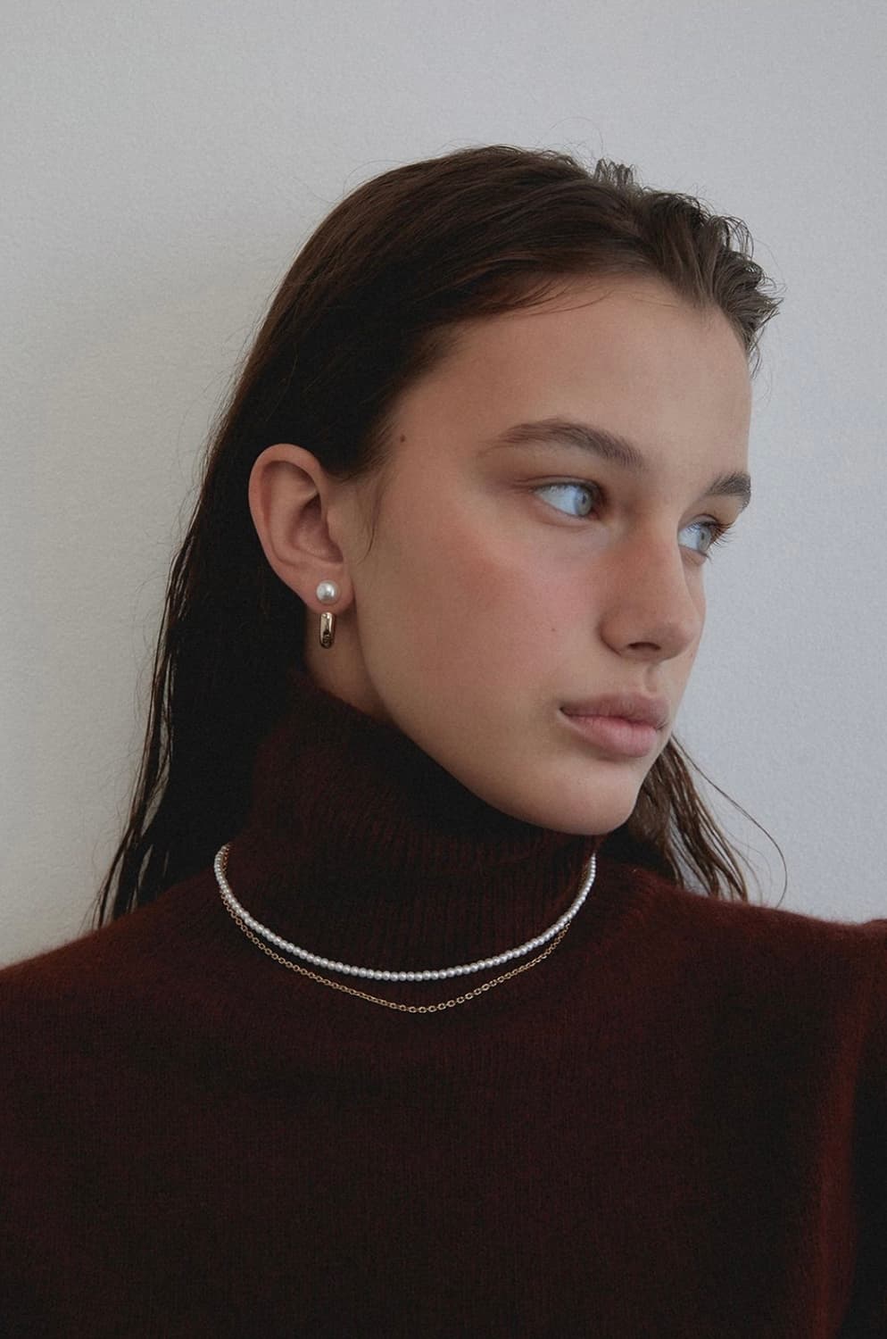 미드나잇모먼트 커브 진주 귀걸이(골드) 상품이미지3