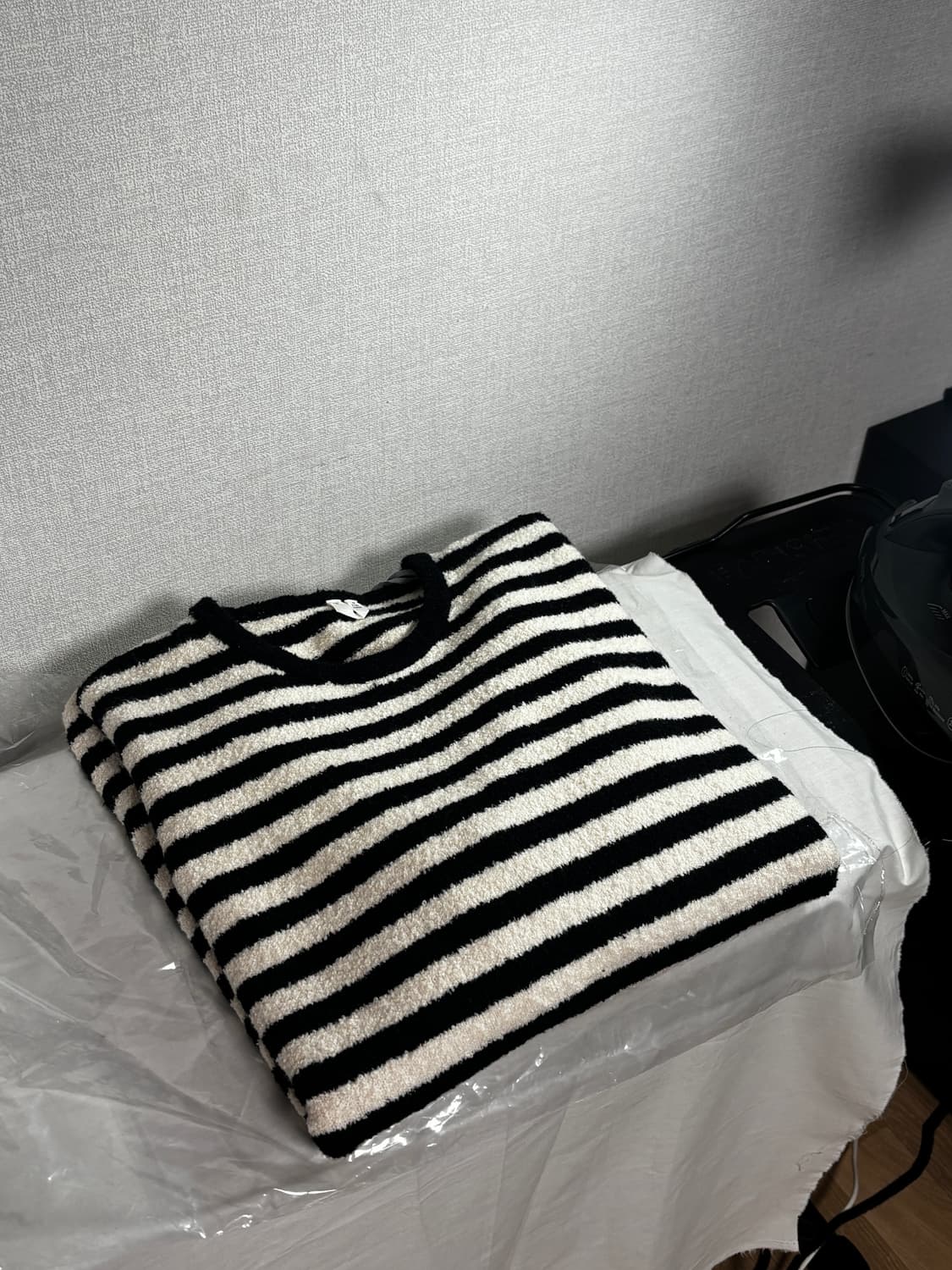 택포/S급) ARKET 릴랙스드 스트라이프 테리 니트 스웨터 상품이미지7