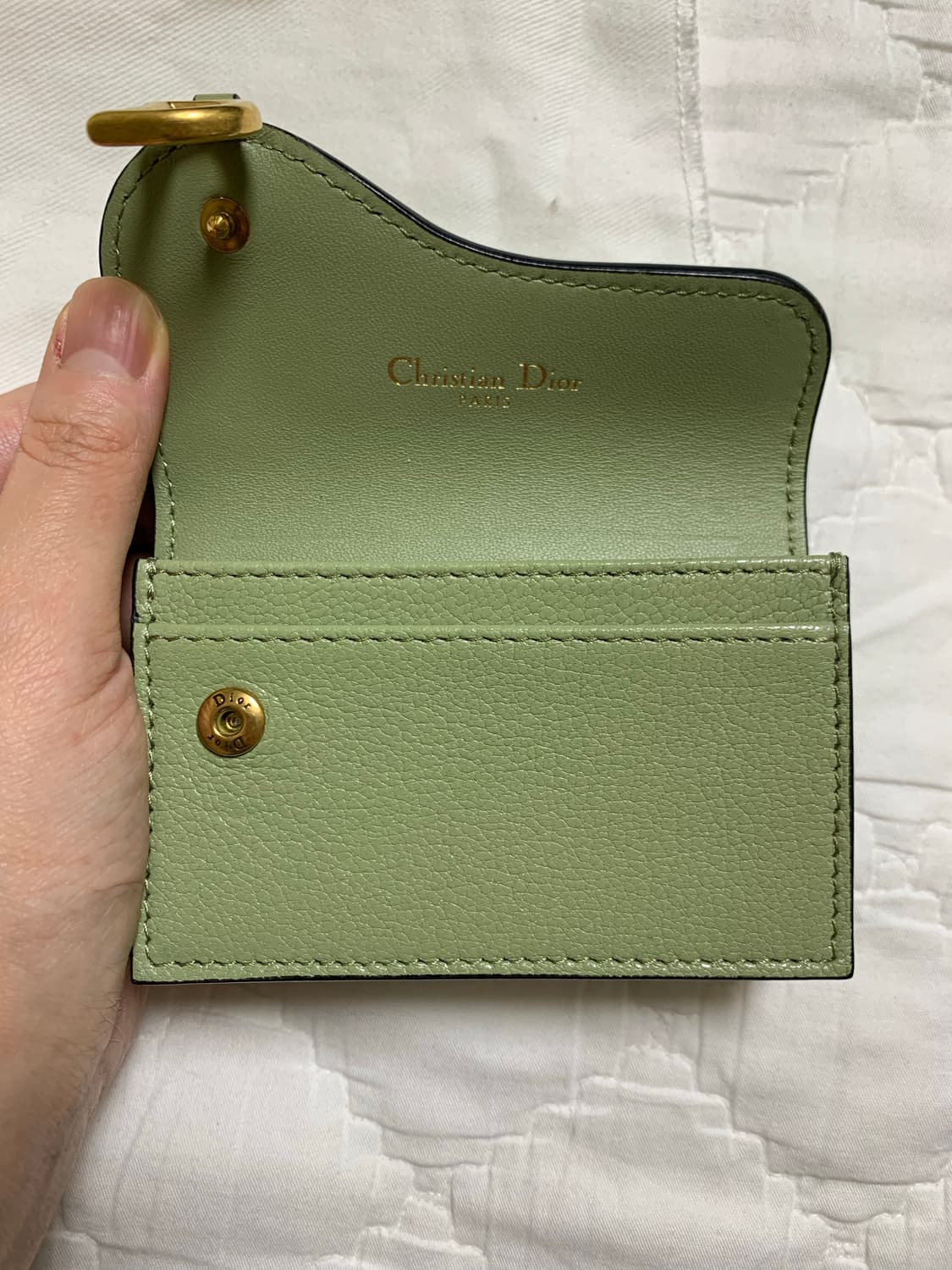 디올 새들 플랩 카드홀더 세이지 그린 카드지갑 상품이미지2