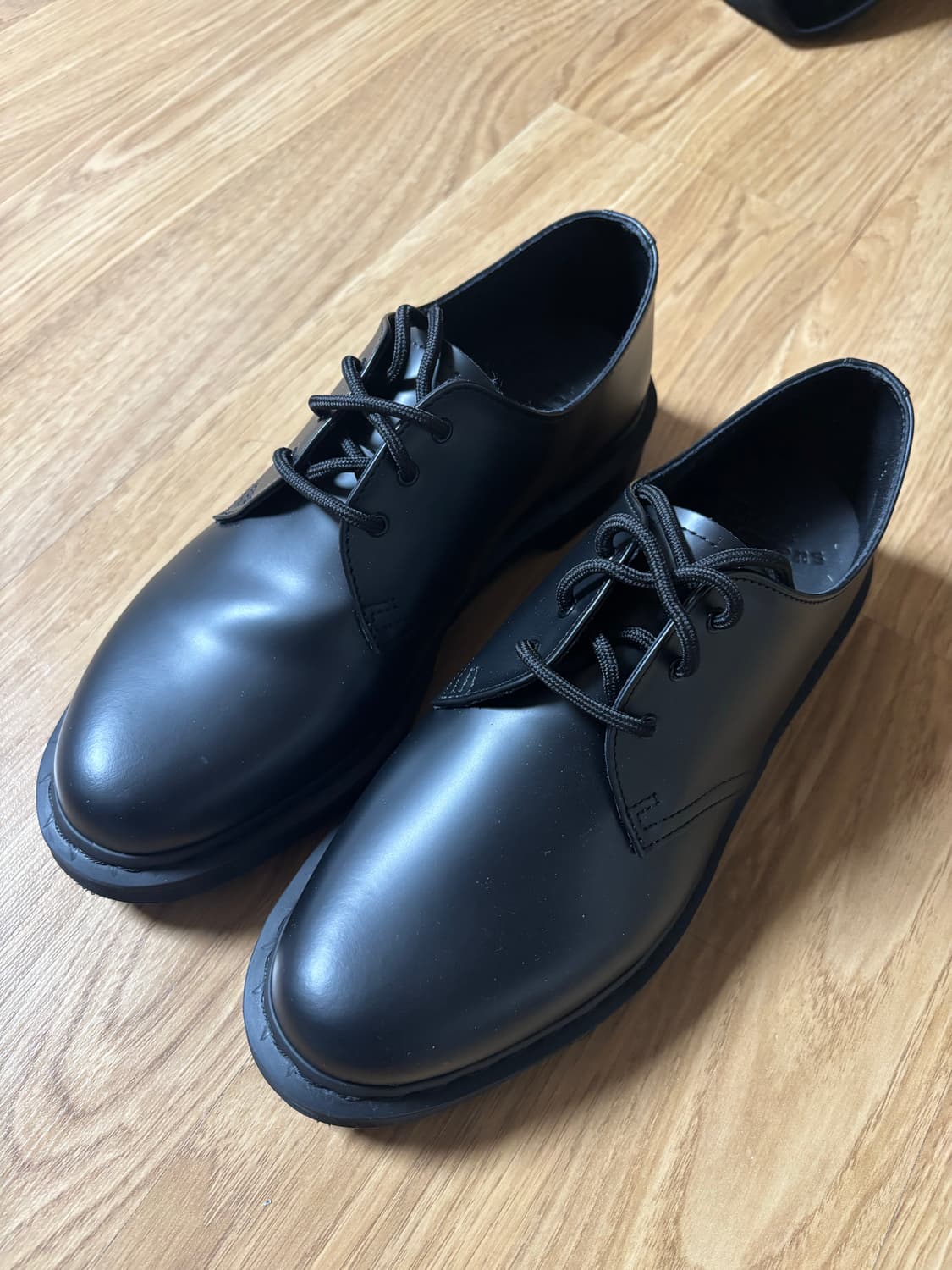 닥터마틴 1461 모노 상품이미지1