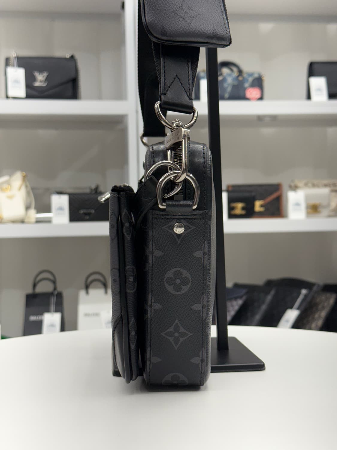 [신형] 루이비통 이클립스 트리오 메신저백 상품이미지7