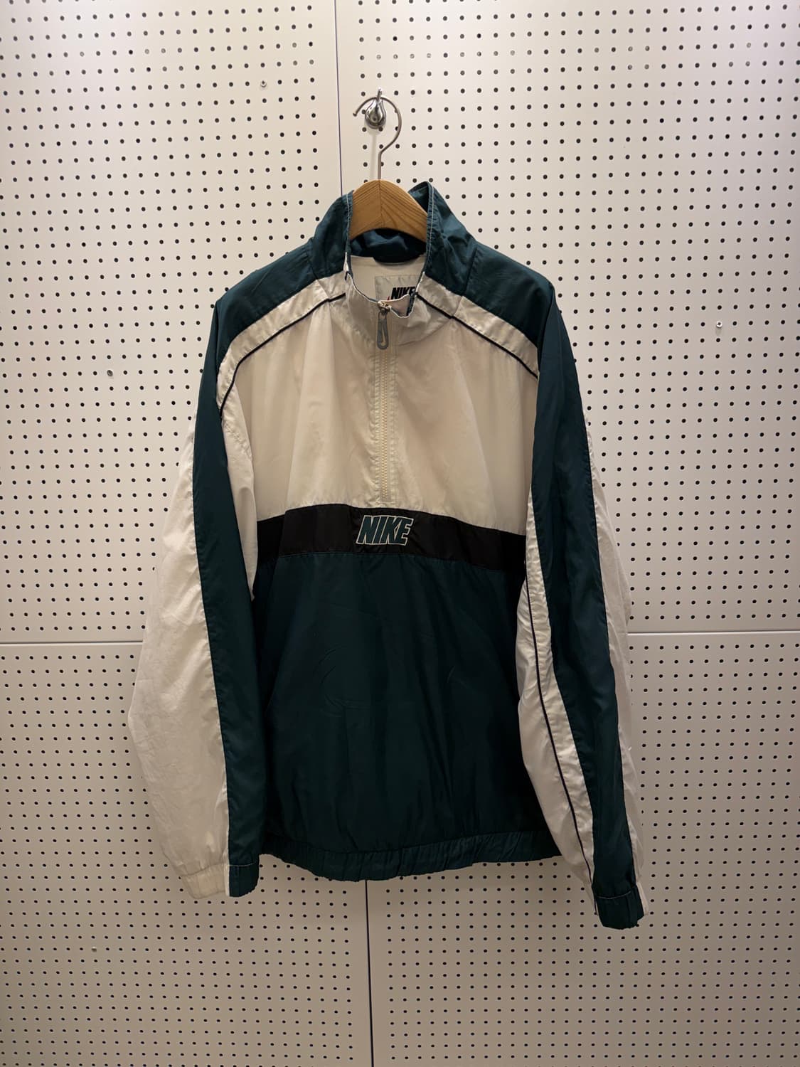나이키 올드스쿨 아노락 바람막이 U1125 상품이미지2