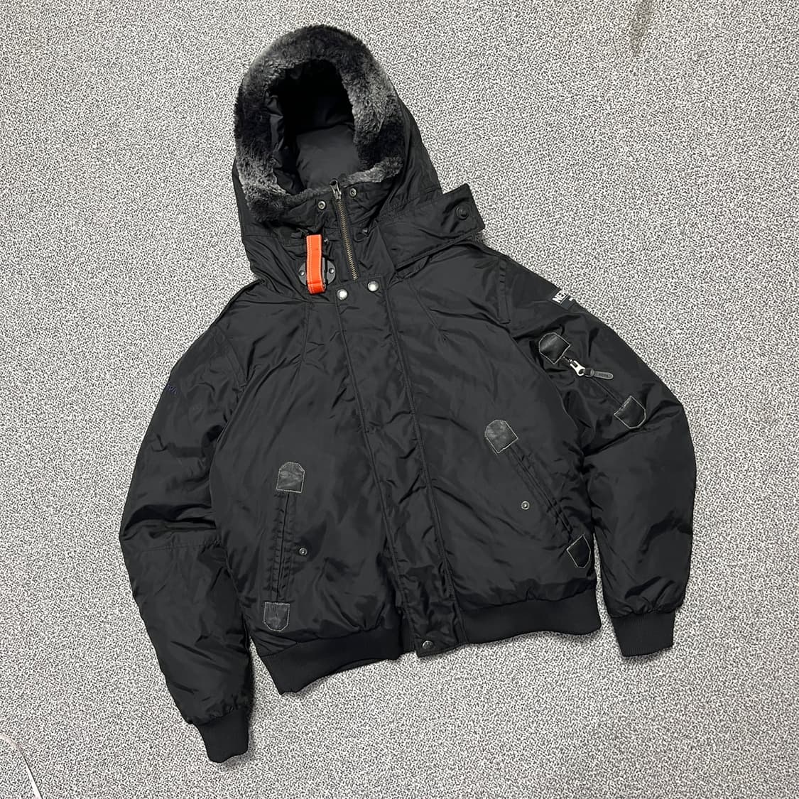 네파 구스다운 숏패딩 상품이미지1