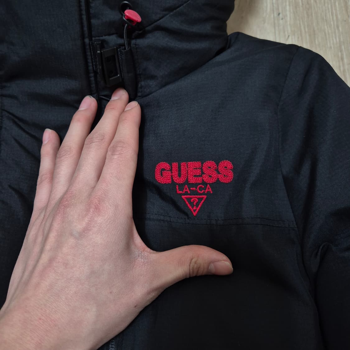 게스 LA-CA 여성 덕다운 후드 헤비 패딩 점퍼 XS(85) 상품이미지4