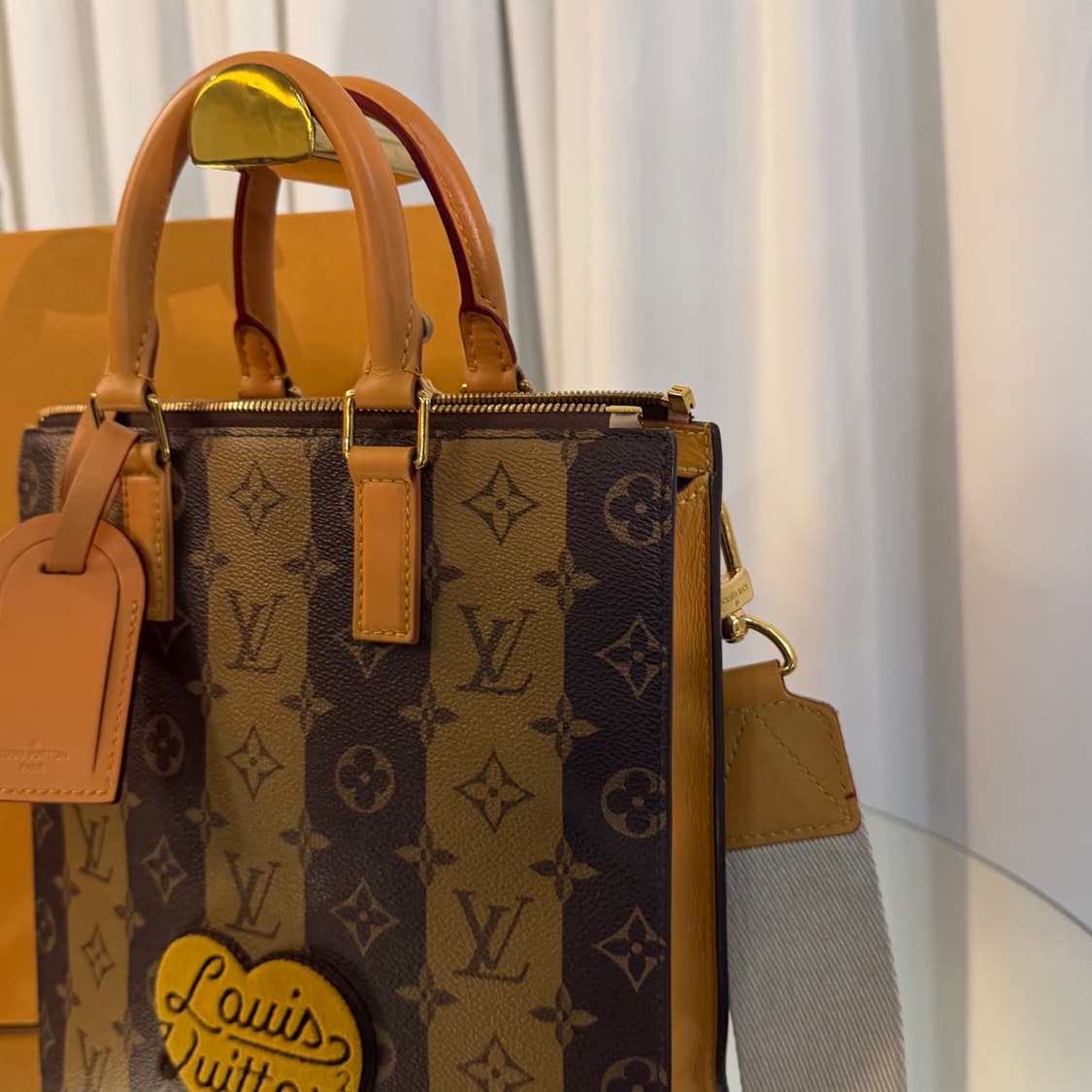 루이비통 니고 모노그램 삭플라 메신저백 상품이미지4