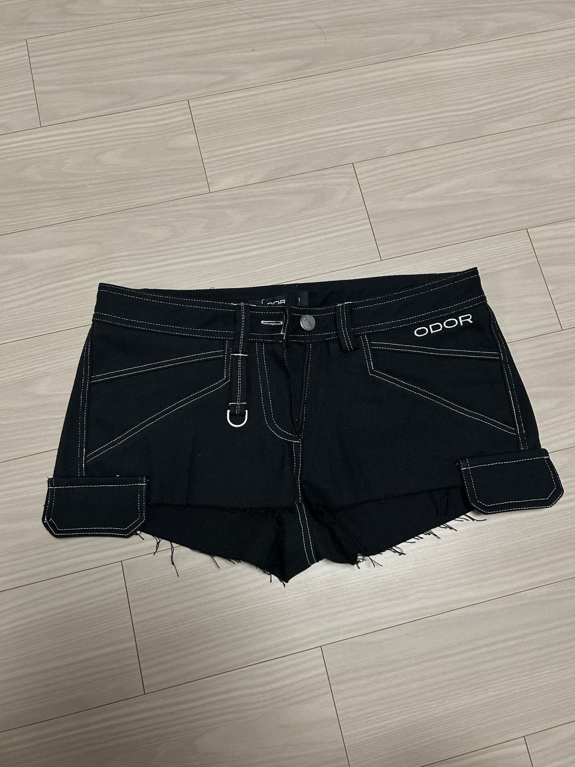 오도어 caston raw shorts 상품이미지1