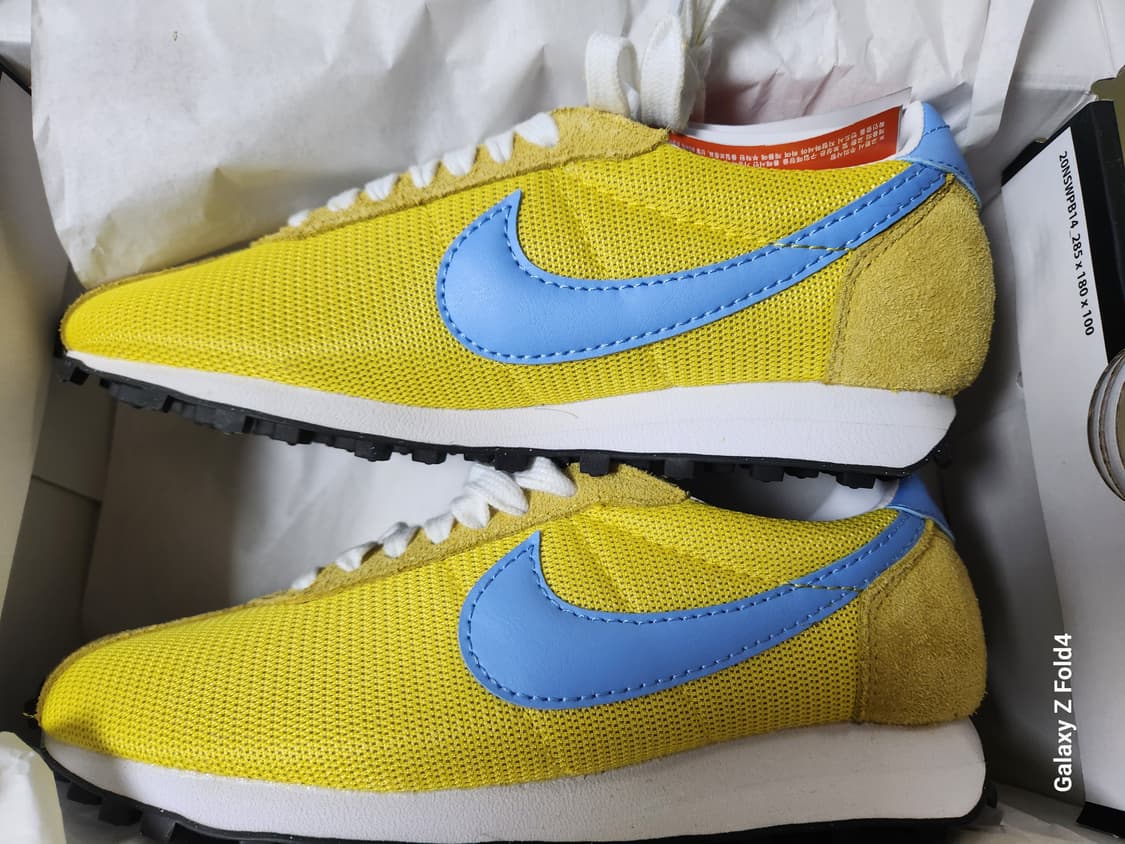 나이키 데이 브레이크 옐로우 230mm 새상품판매합니다. 상품이미지1