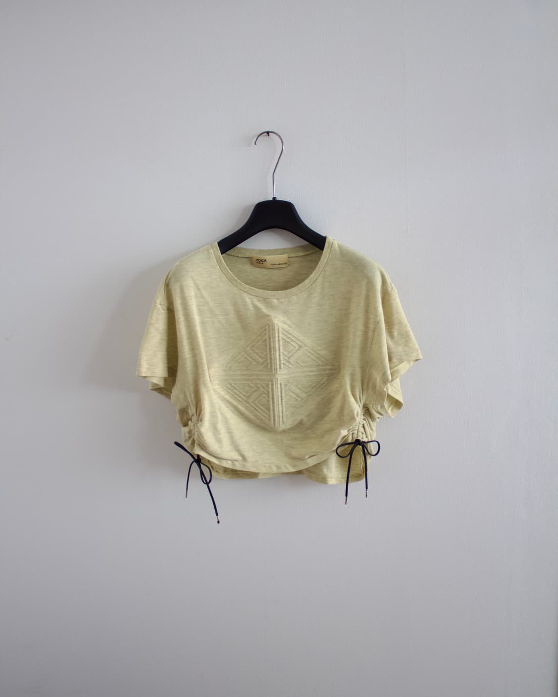 Toga pulla side shirring crop top 상품이미지1