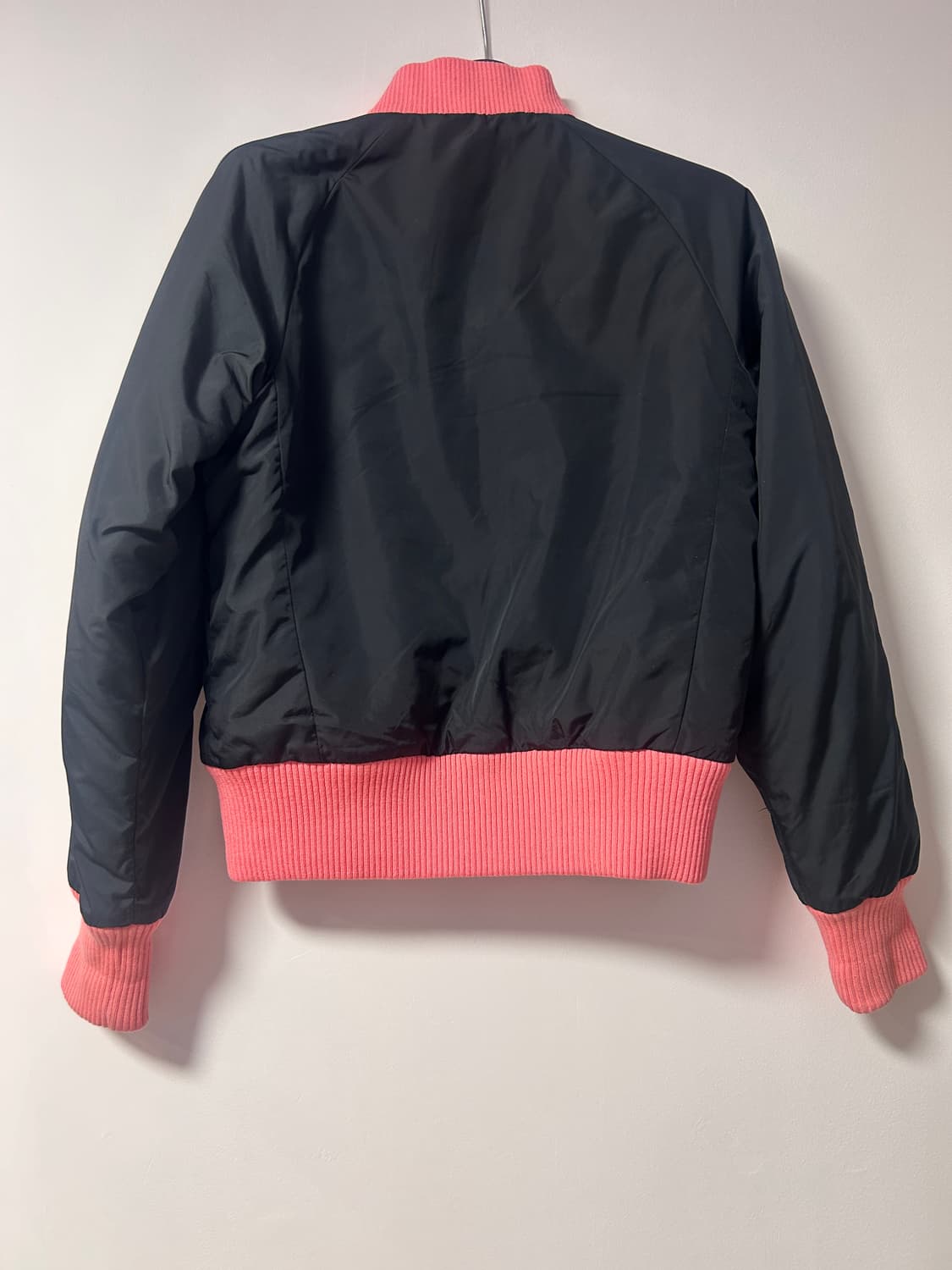 아방크롭핏 아디다스 y2k 블랙 핑크 자켓 상품이미지4