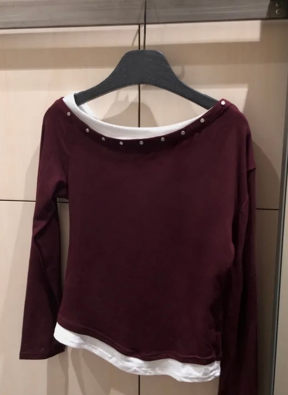 버건디 오프숄더  상품이미지1