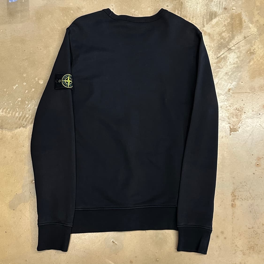 M 스톤아일랜드 블랙 맨투맨 상품이미지3