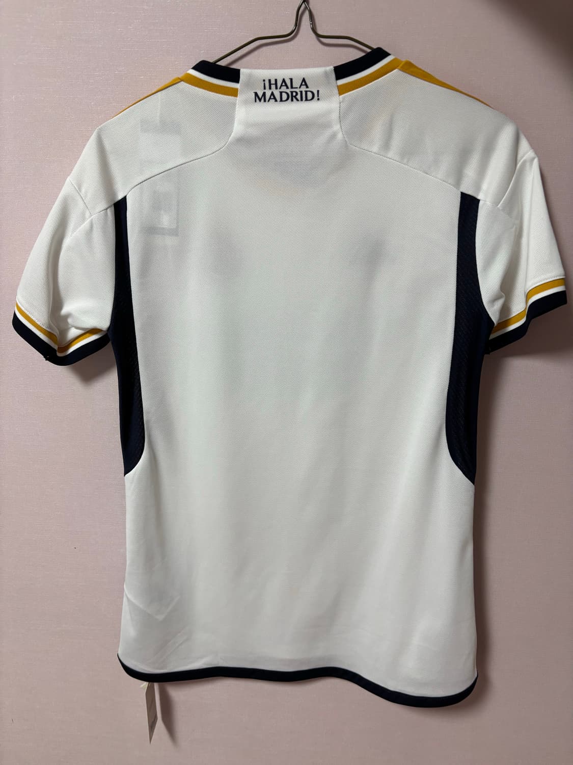 아디다스 레알 마드리드 23/24 홈 유니폼 XS 상품이미지2