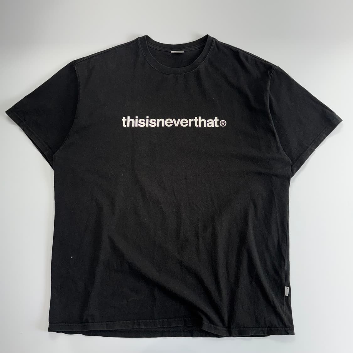 Thisisneverthat 디스이즈네버댓 블랙 반팔 상품이미지3