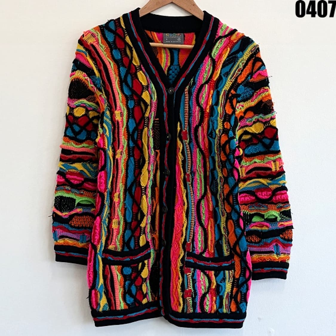 쿠지(COOGI Australia) 3D 니트 가디건 상품이미지1