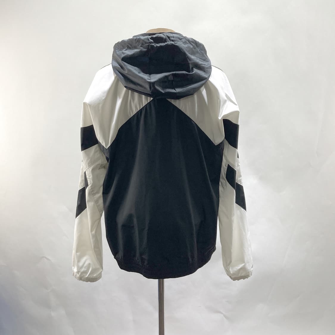 아디다스 남성 팔머스톤 윈드브레이커 흰검 L  상품이미지3