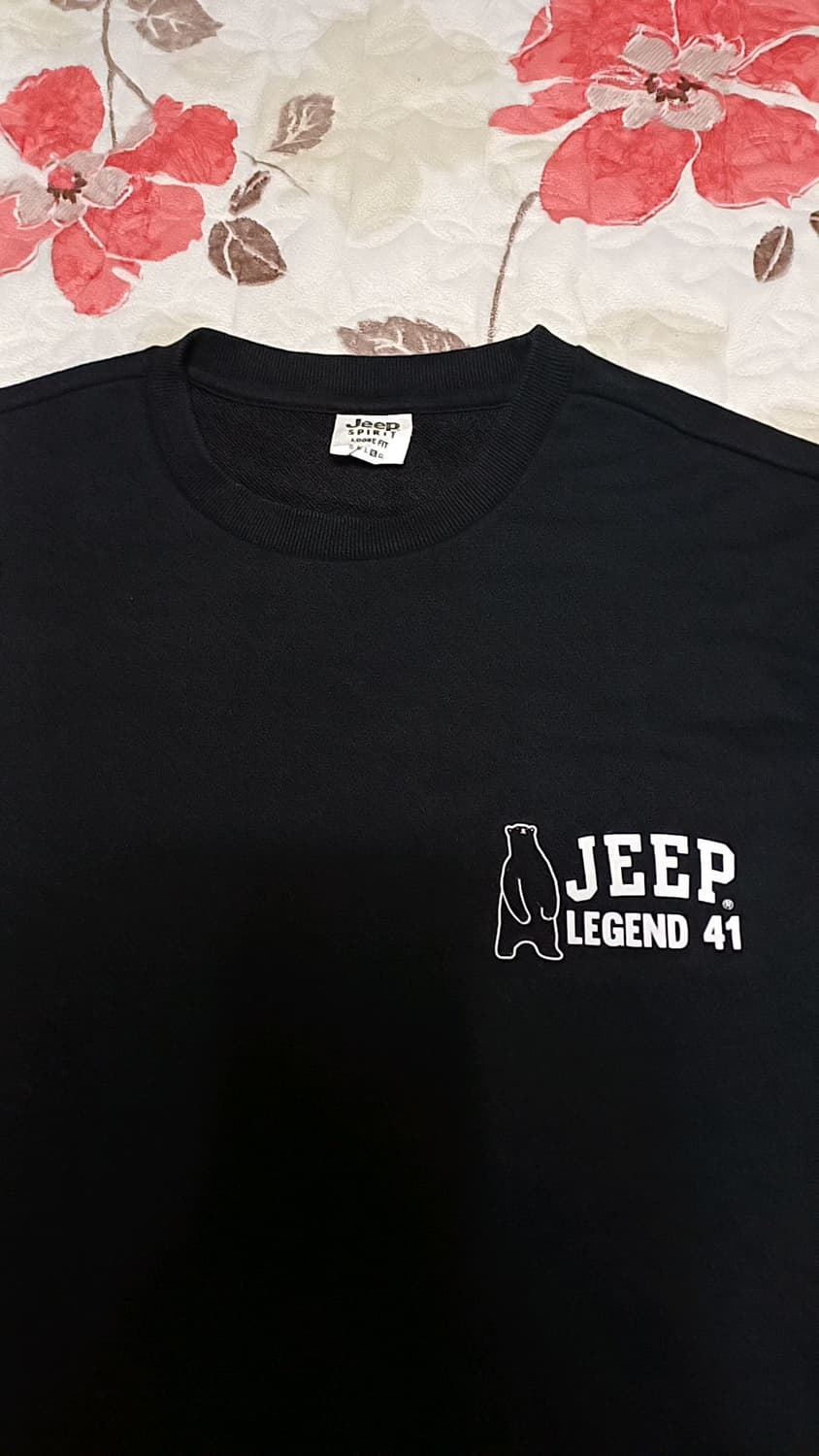 Jeep 맨투맨 실측115 가슴64 기장74 상품이미지2