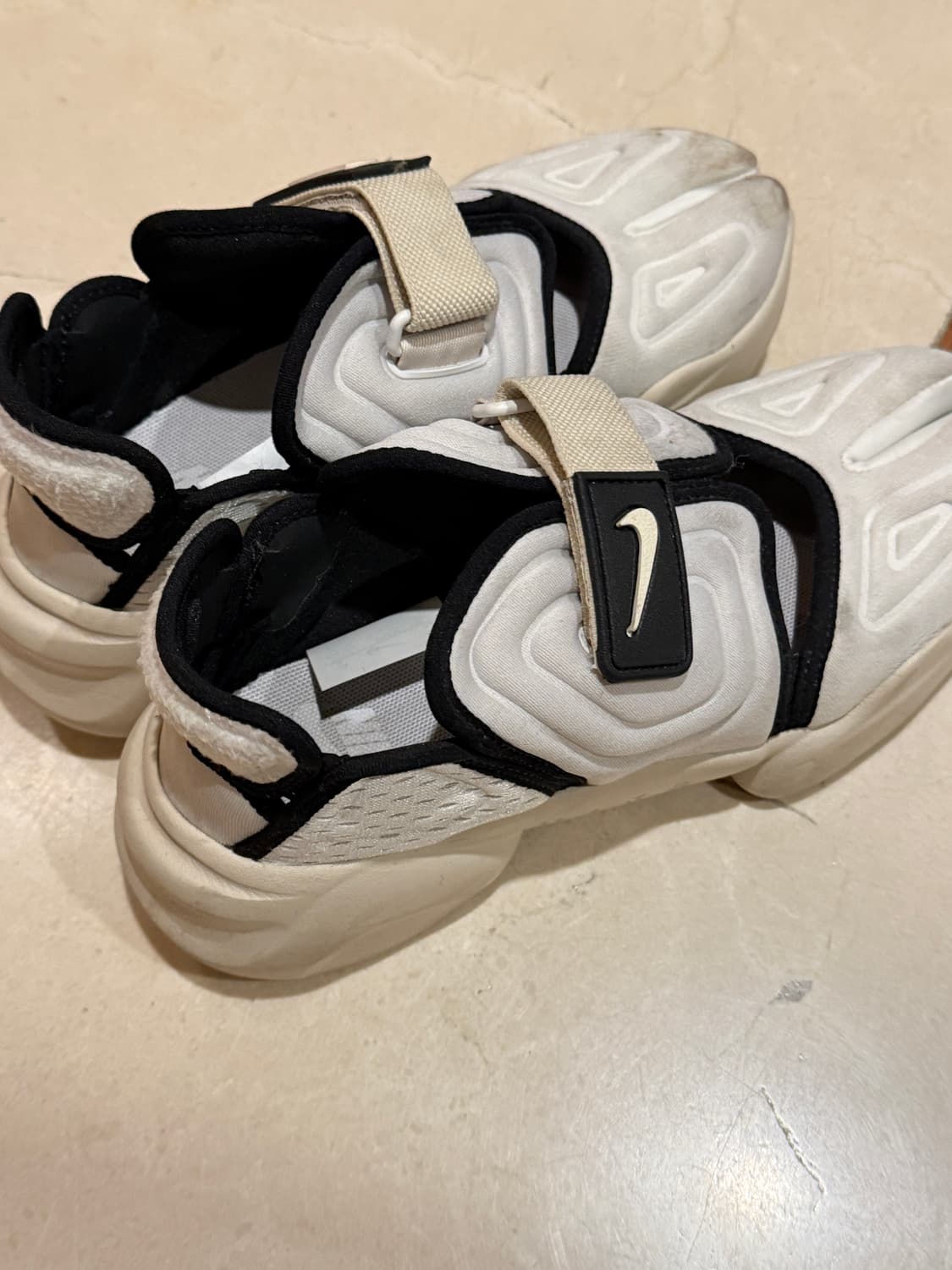 나이키 아쿠아 에어 리프트 화이트 샌들 230 상품이미지2