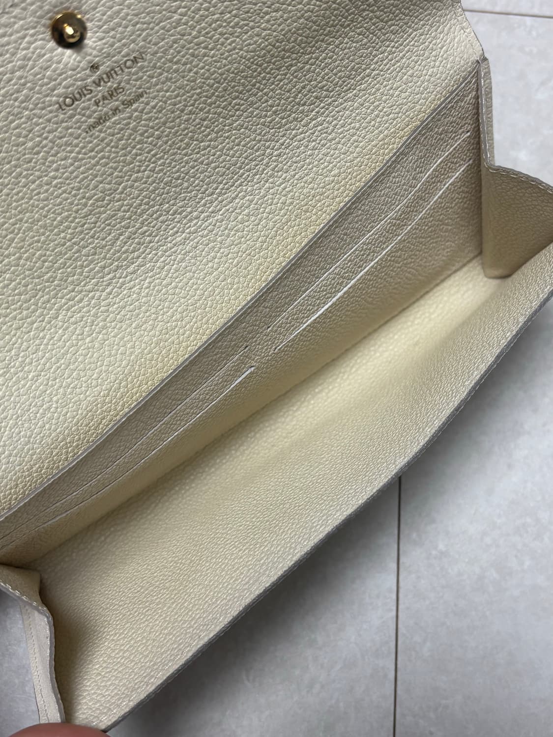 루이비통 모노그램 앙프렝뜨 아이보리 장지갑 상품이미지5