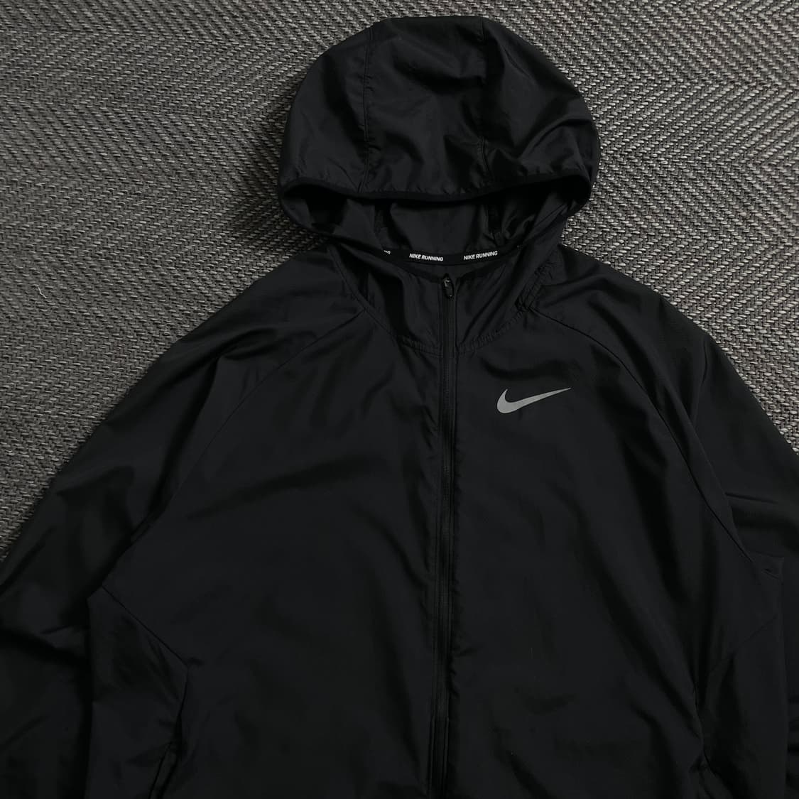 나이키 스카치 로고 블랙 러닝 바람막이 자켓o 4062 상품이미지4