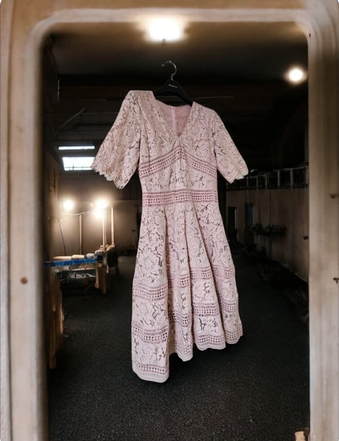 로맨틱 핑크 레이스 자수 브이넥 미디원피스 (반팔) 상품이미지10