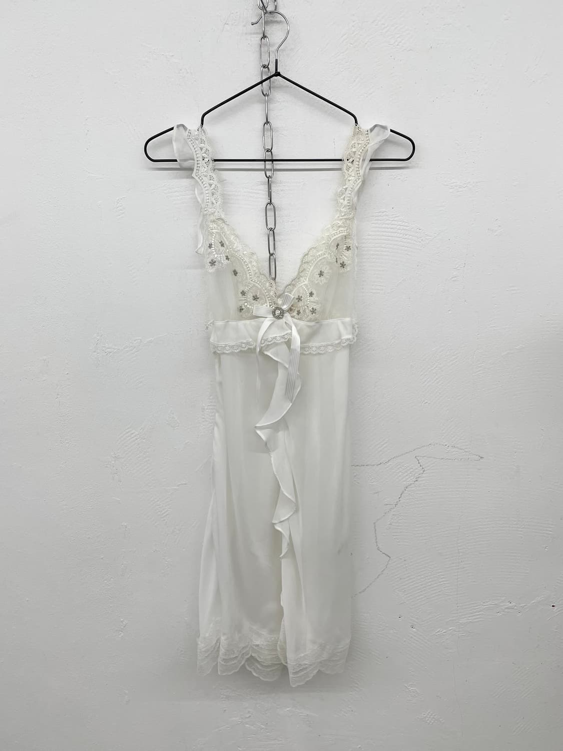 에블린 화이트페어리 시어 프릴 슬립 상품이미지4