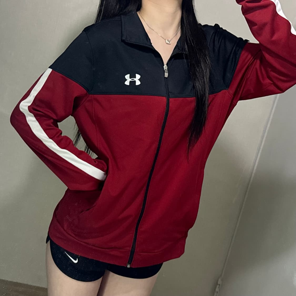 언더아머 빨검 배색 져지 🖤❤️ 상품이미지3