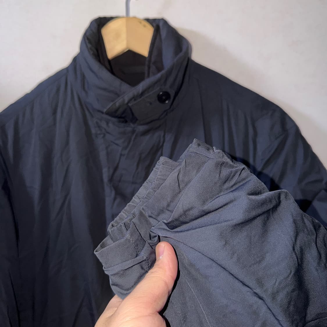 띠어리 남성 다운 코트 네이비 S (남성 100-슬림 105) 상품이미지5