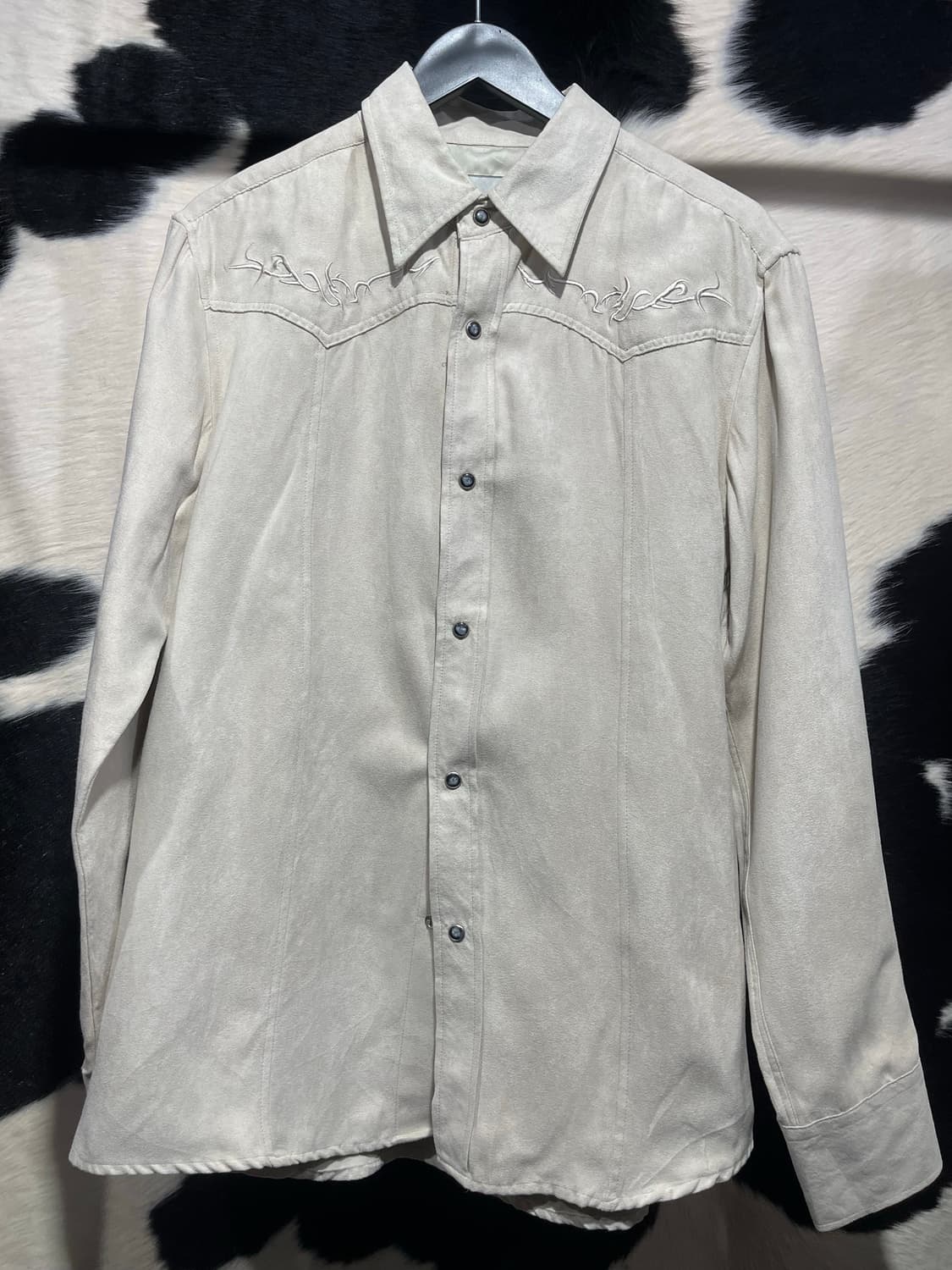 베이지 자수 셔츠 상품이미지2