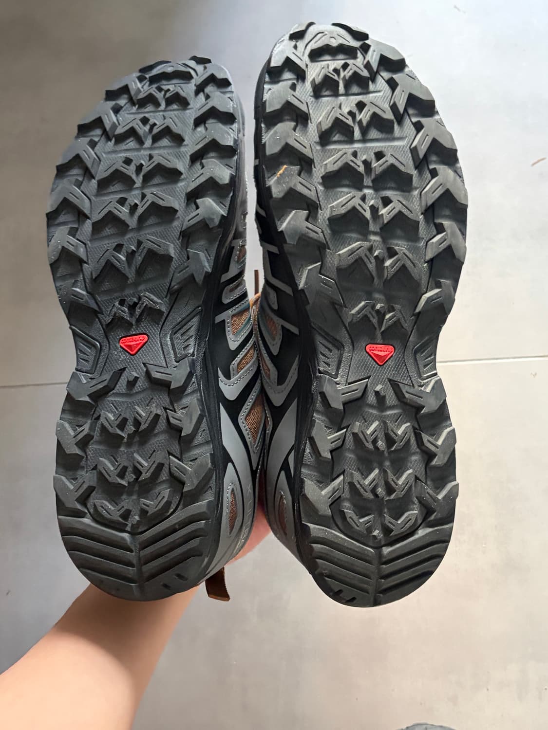 살로몬 x-울트라 파이오니어 에어로 하이킹 슈즈 상품이미지5