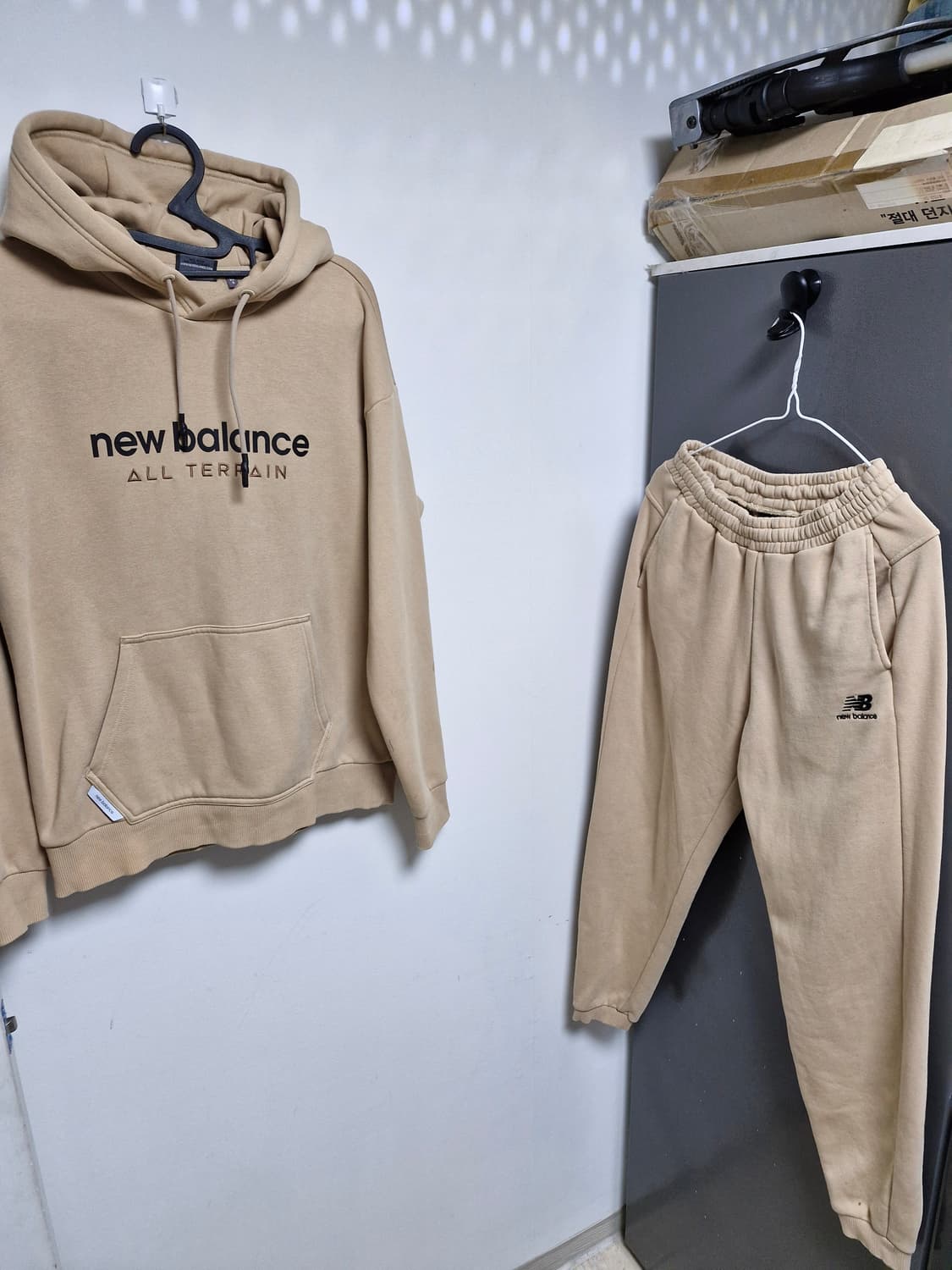 뉴발란스 미착용급 후드트레이닝 셋업 90 / 27 상품이미지1