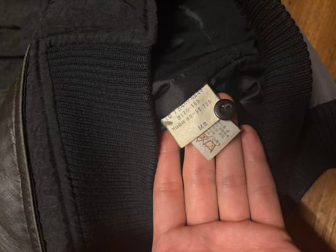 80s KOREAN VINTAGE LEATHER POCKET BOMBER 상품이미지6