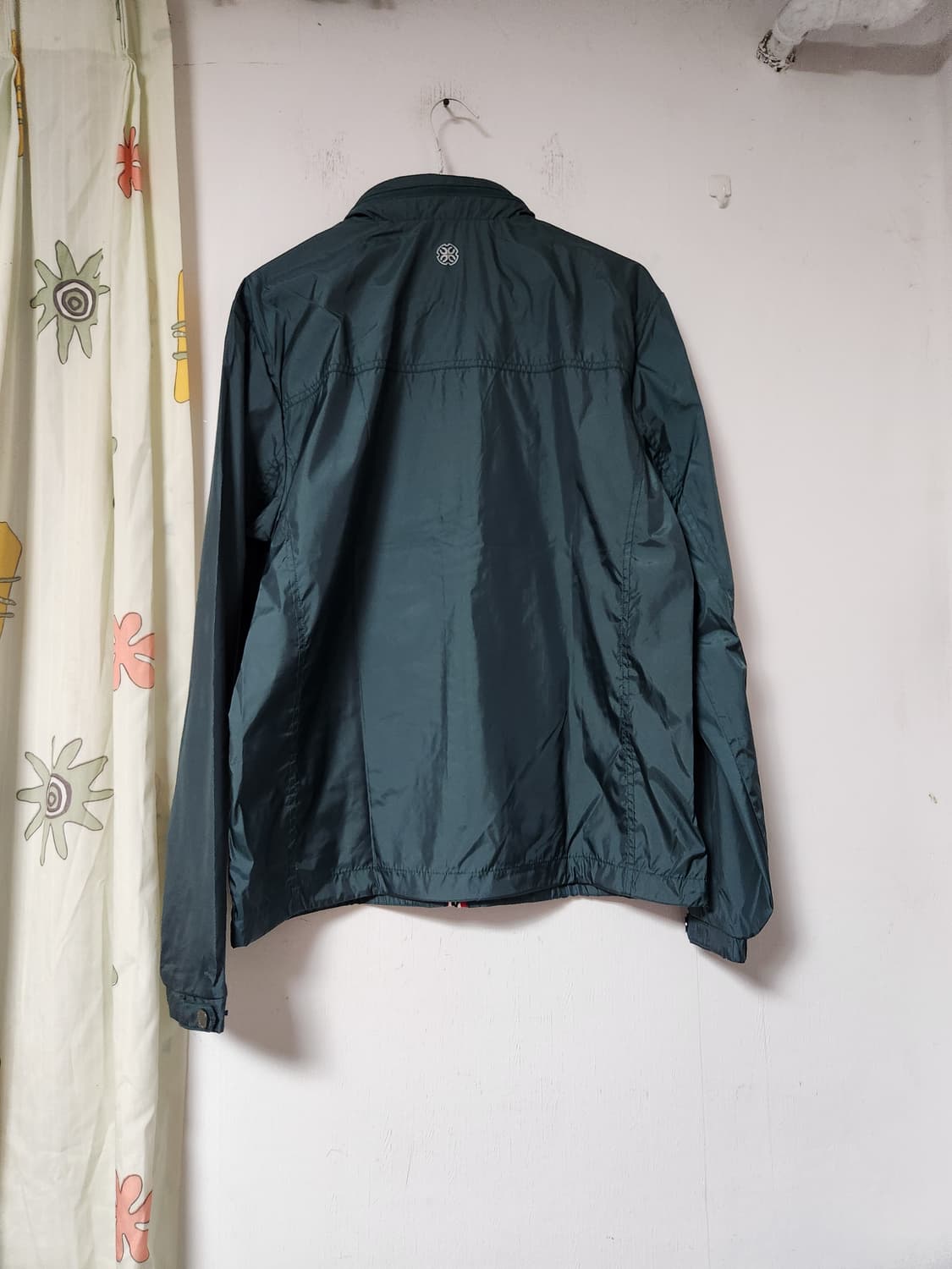 새것)루이까스텔 골프웨어 바람막이 점퍼 100 상품이미지2