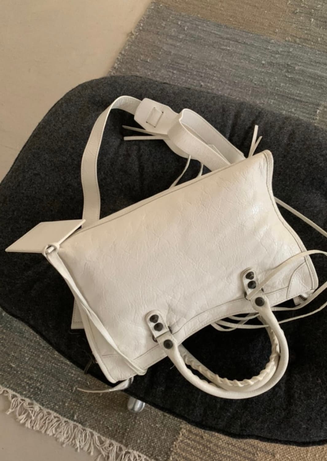 발렌시아가 스몰 모터빅 (르 시티백 옵틱 화이트) 상품이미지2