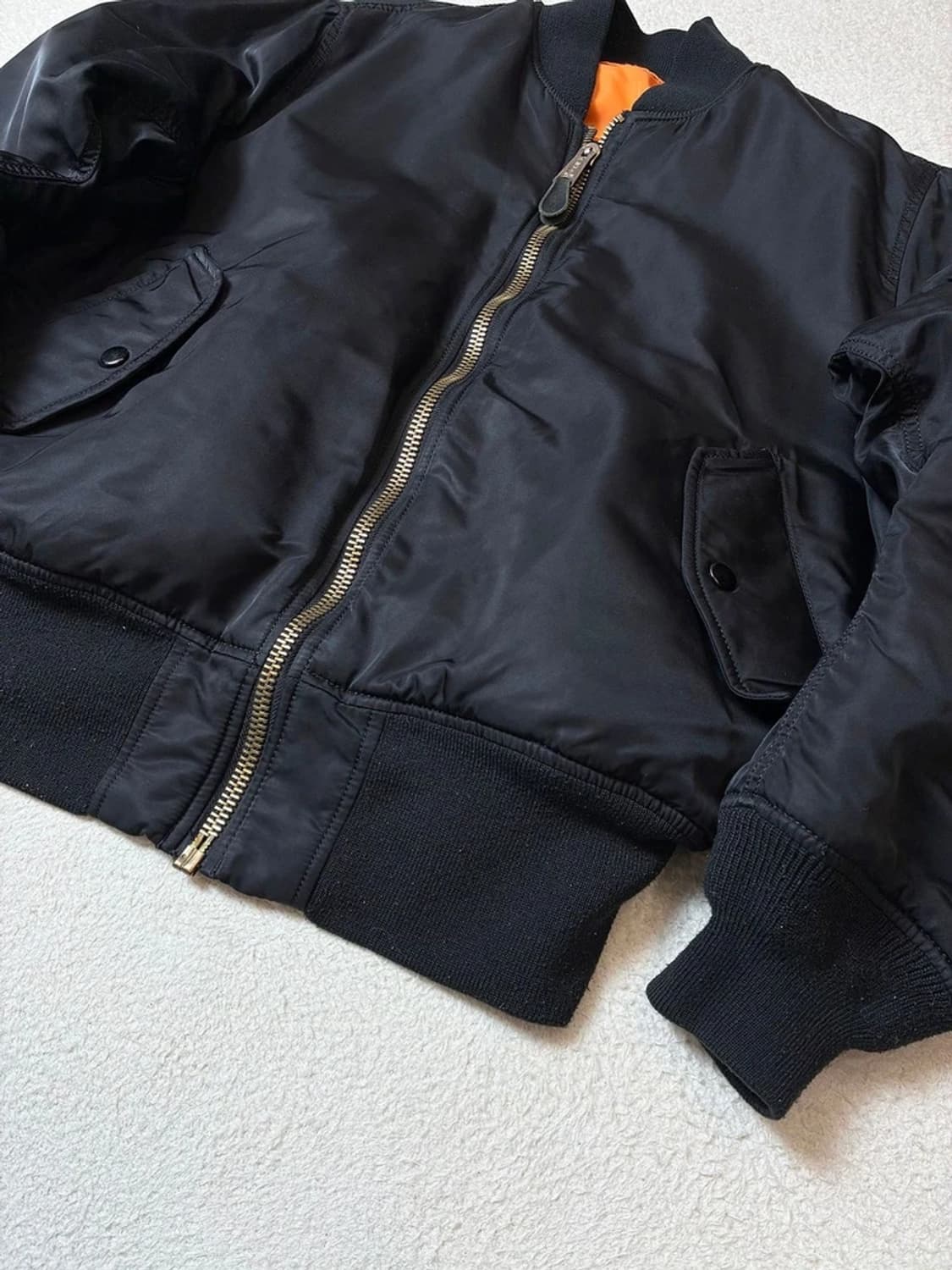 알파 인더스트리  MA-1 플라이트 재킷 PN7046 상품이미지3