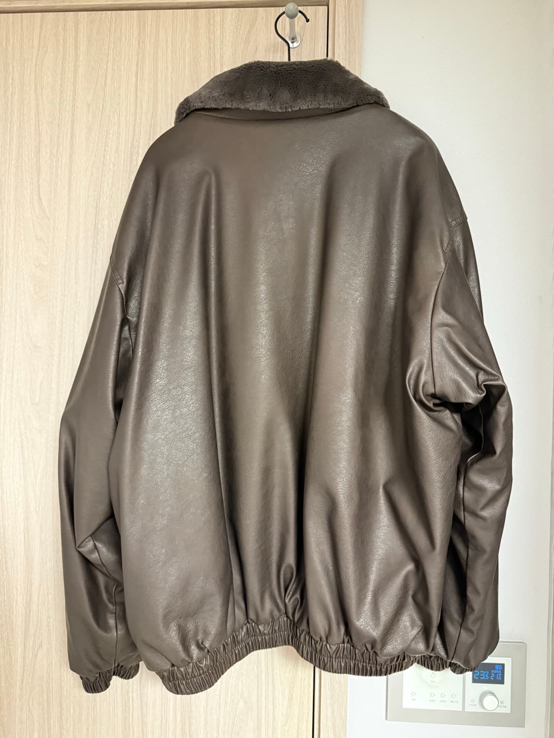 VTWO 브라운 레더 무스탕 자켓 105-110 상품이미지3