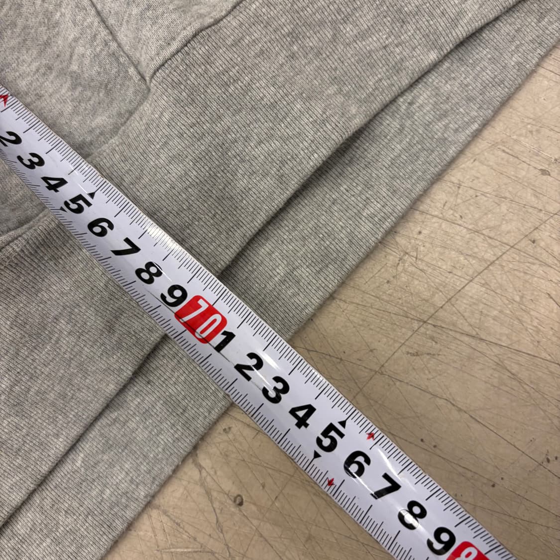 갭 빅로고 그레이 후드티 상품이미지4